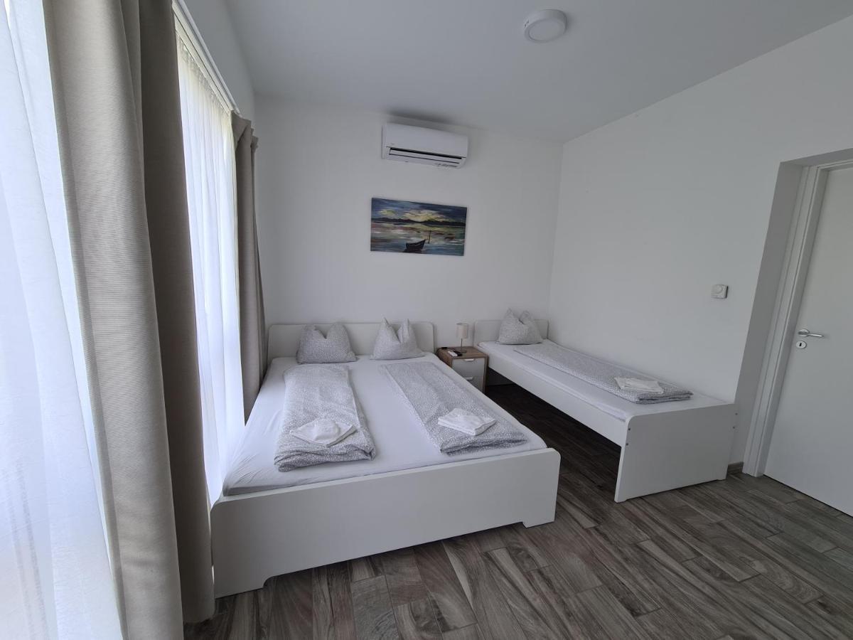 Surman Apartmanok Шиофок Экстерьер фото